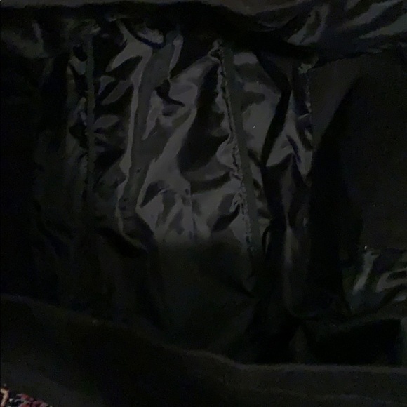 NWT Victoria’s Secret sequin black Duffle bag - Picture 4 of 5